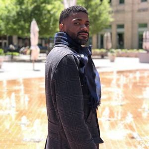 Meet your Posher, Moe